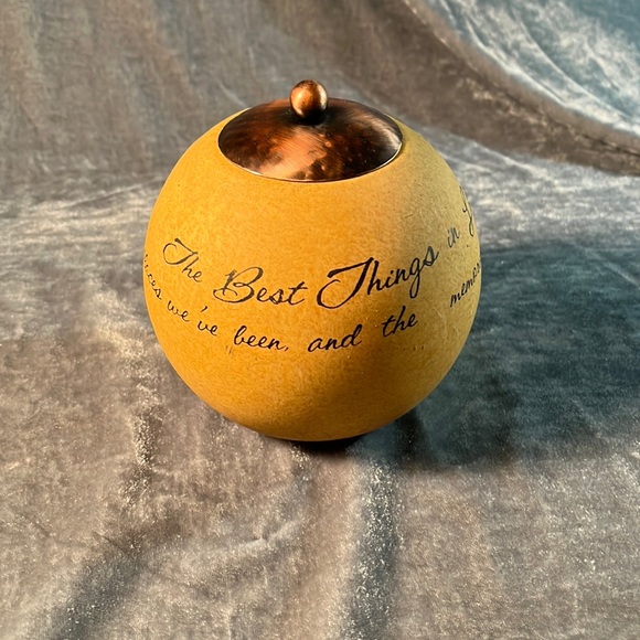 “Best Things in Life” Comfort Candles - Picture 1 of 5